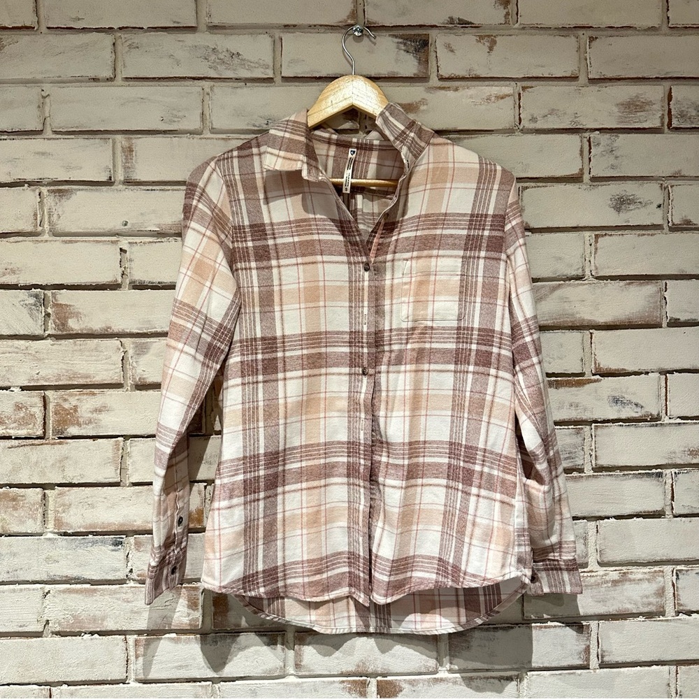Kuhl plaid flannel button down shirt size small